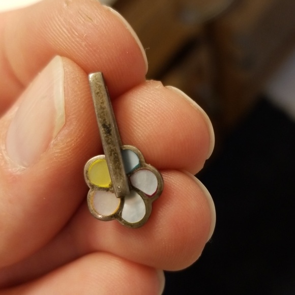 Sterling Silver Spinning Flower Necklace Pendant - Picture 3 of 4